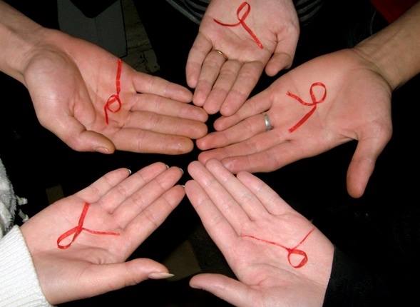 Жінки та війна - ризики інфікування ВІЛ в Україні